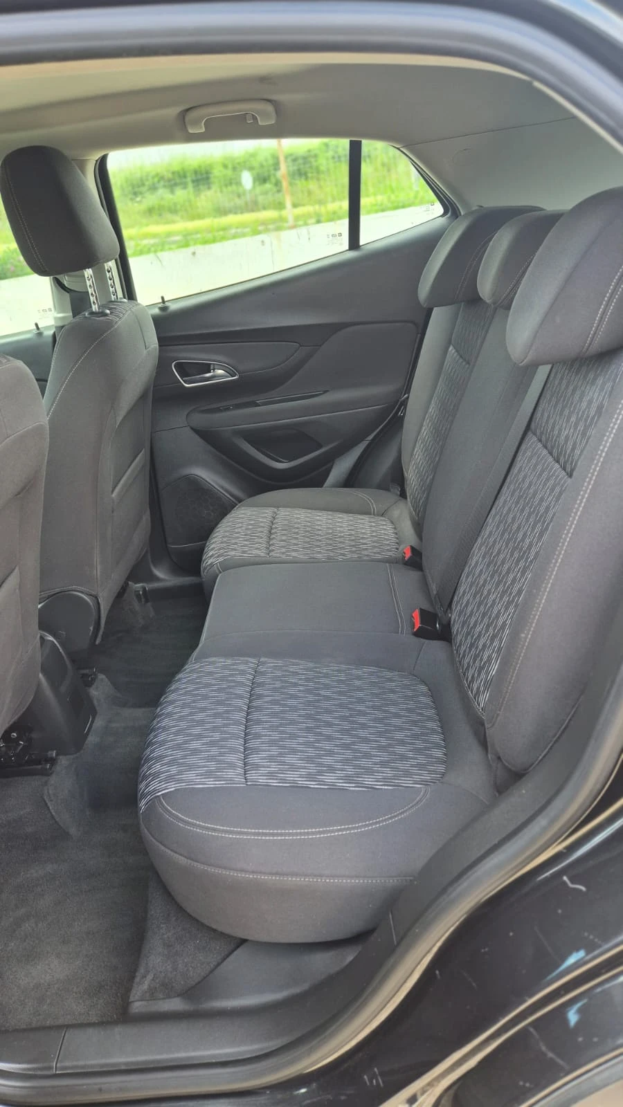 Opel Mokka 1.7 CDTI Ego ecoFlex 4x4, снимка 8 - Автомобили и джипове - 54892532