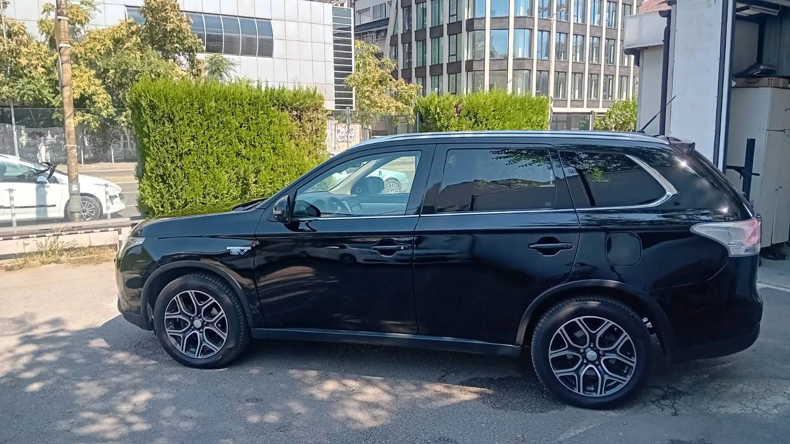 Mitsubishi Outlander Джип, снимка 9 - Автомобили и джипове - 56061281