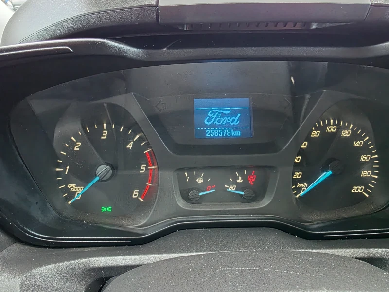 Ford Transit Custom 2.2tdci , снимка 14 - Бусове и автобуси - 52499401