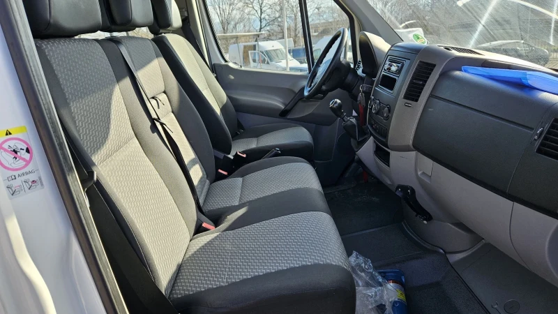 VW Crafter ОРИГИНАЛ, снимка 10 - Бусове и автобуси - 53034387