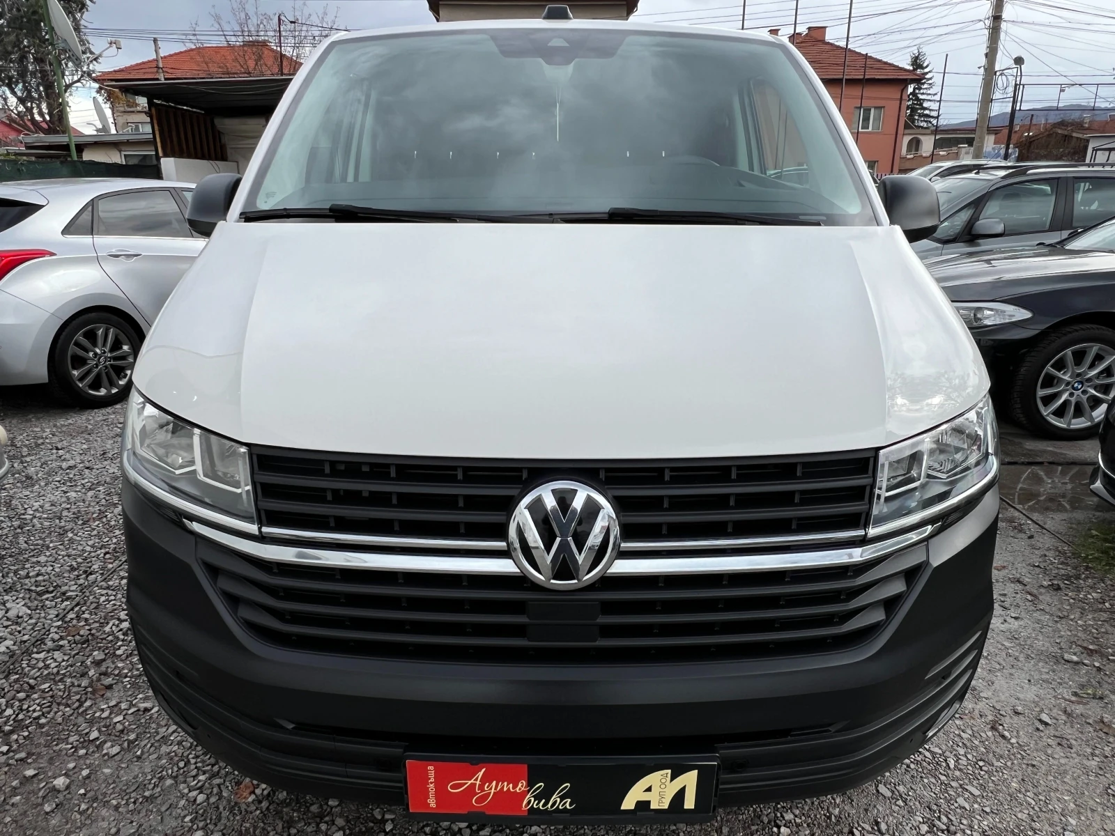 VW Transporter 2.0TDI ДЪЛГА БАЗА/ДВЕ СТРАНИЧНИ ВРАТИ/3-МЕСТЕН/ - изображение 8