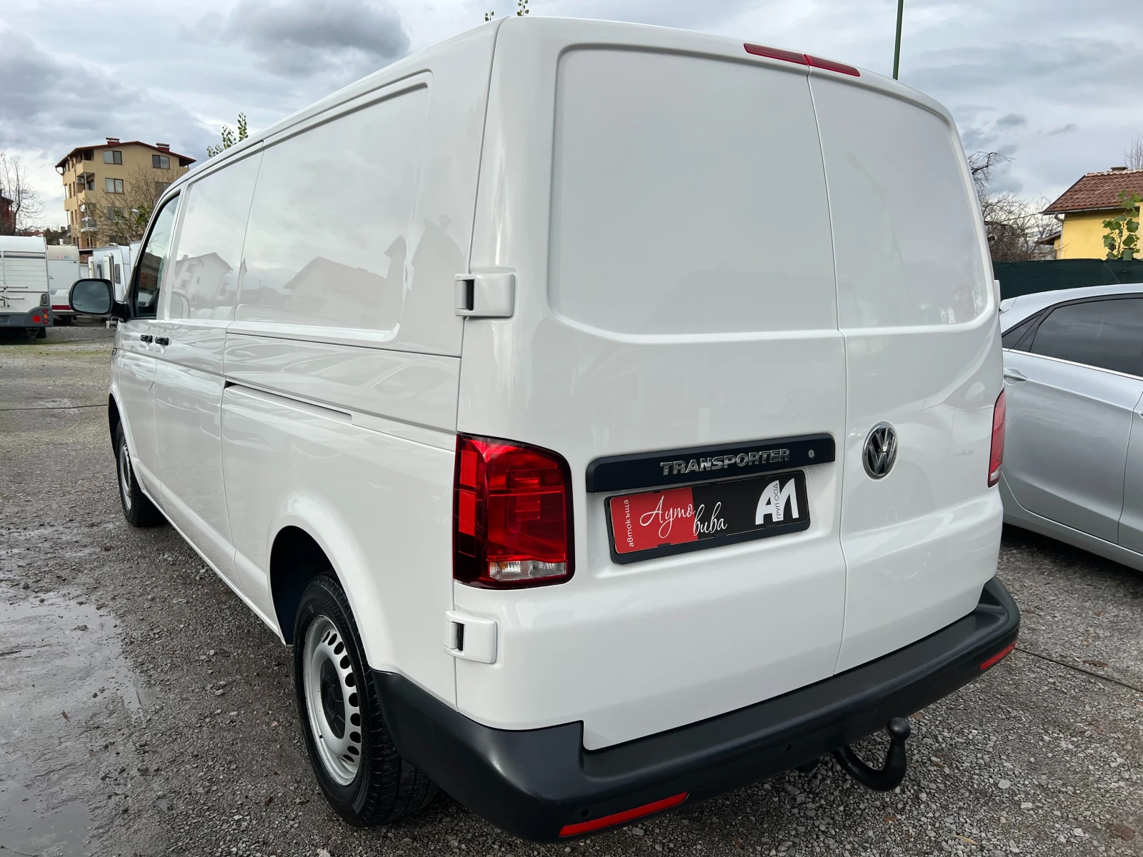 VW Transporter 2.0TDI ДЪЛГА БАЗА/ДВЕ СТРАНИЧНИ ВРАТИ/3-МЕСТЕН/ - изображение 3
