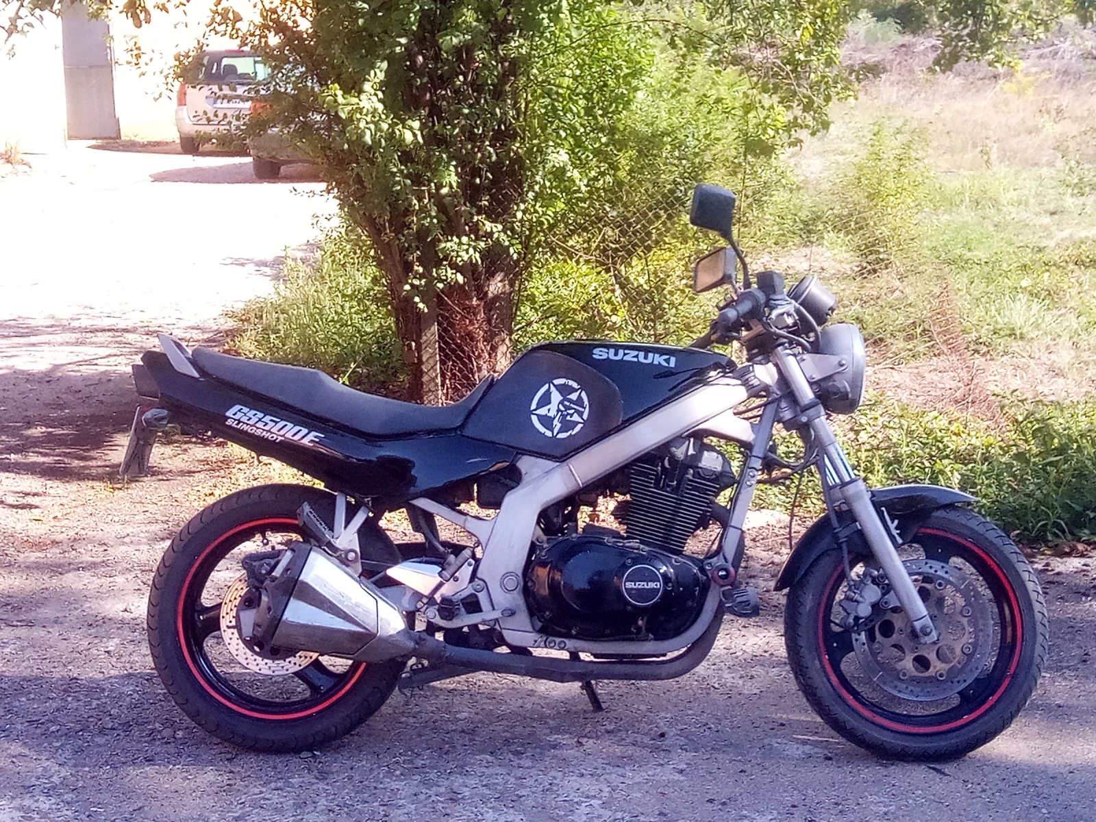 Suzuki Gs