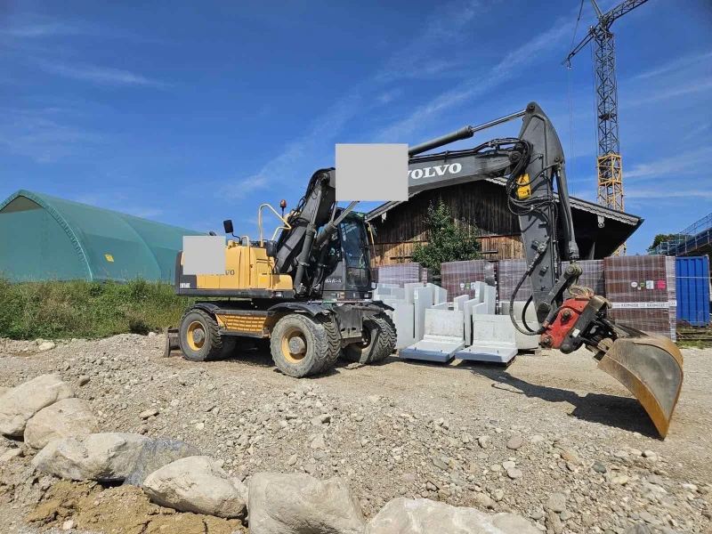 Багер Volvo EW160C, снимка 8 - Индустриална техника - 51961119