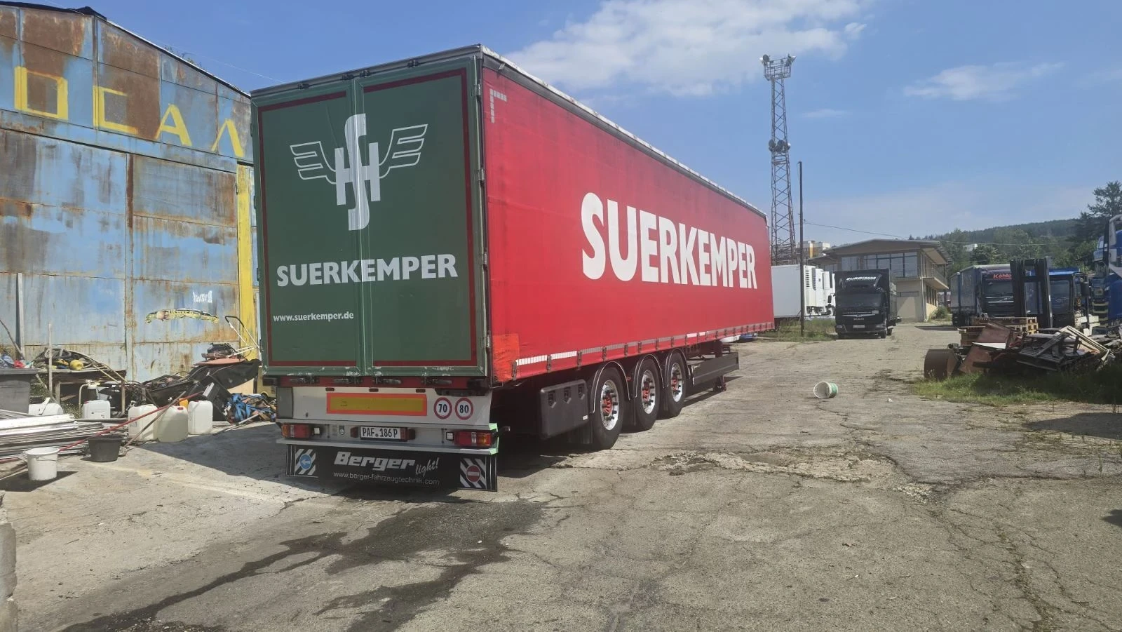 Полуремарке Berger LIGHT / тунел за ролони / 5500 кг.тара, снимка 2 - Ремаркета - 55346800