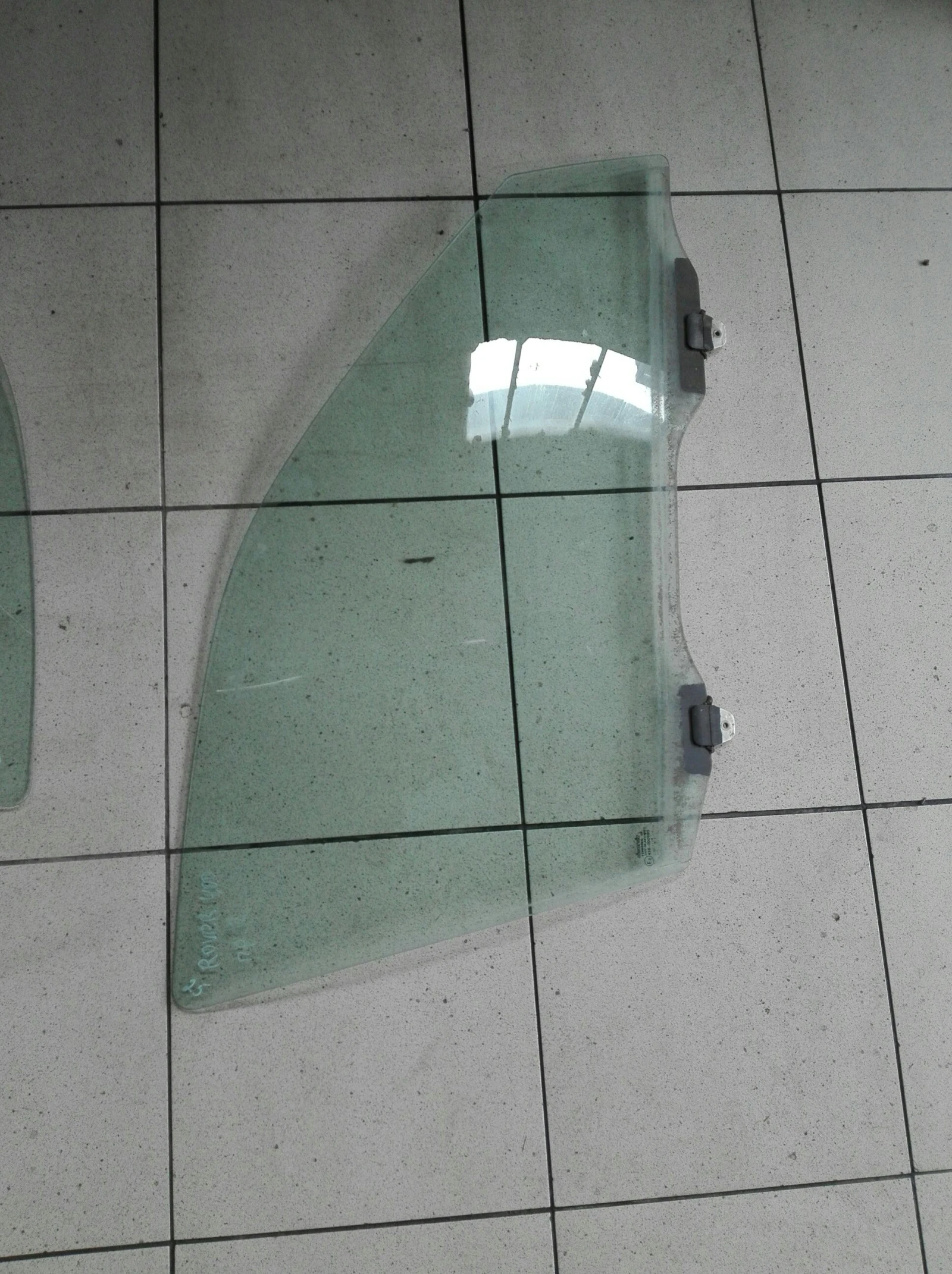 ������ ����� ������ ����� 400 | Mobile.bg � ����������� 1