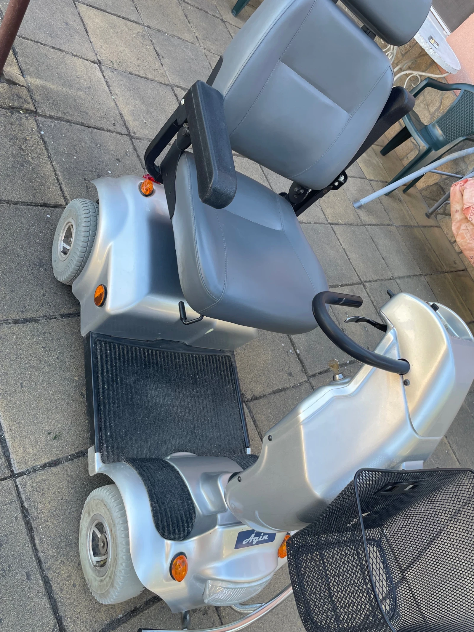 ������������ ��������� ������ Agin | Mobile.bg � ����������� 4