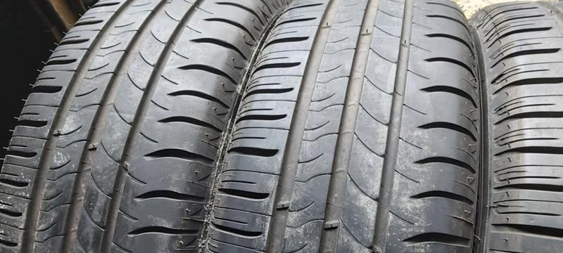 Гуми Летни 215/60R16, снимка 2 - Гуми и джанти - 32281731