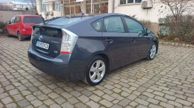 Toyota Prius 1.8 Hybrid + газ! Отличен!, снимка 6