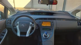 Toyota Prius 1.8 Hybrid + газ! Отличен!, снимка 13