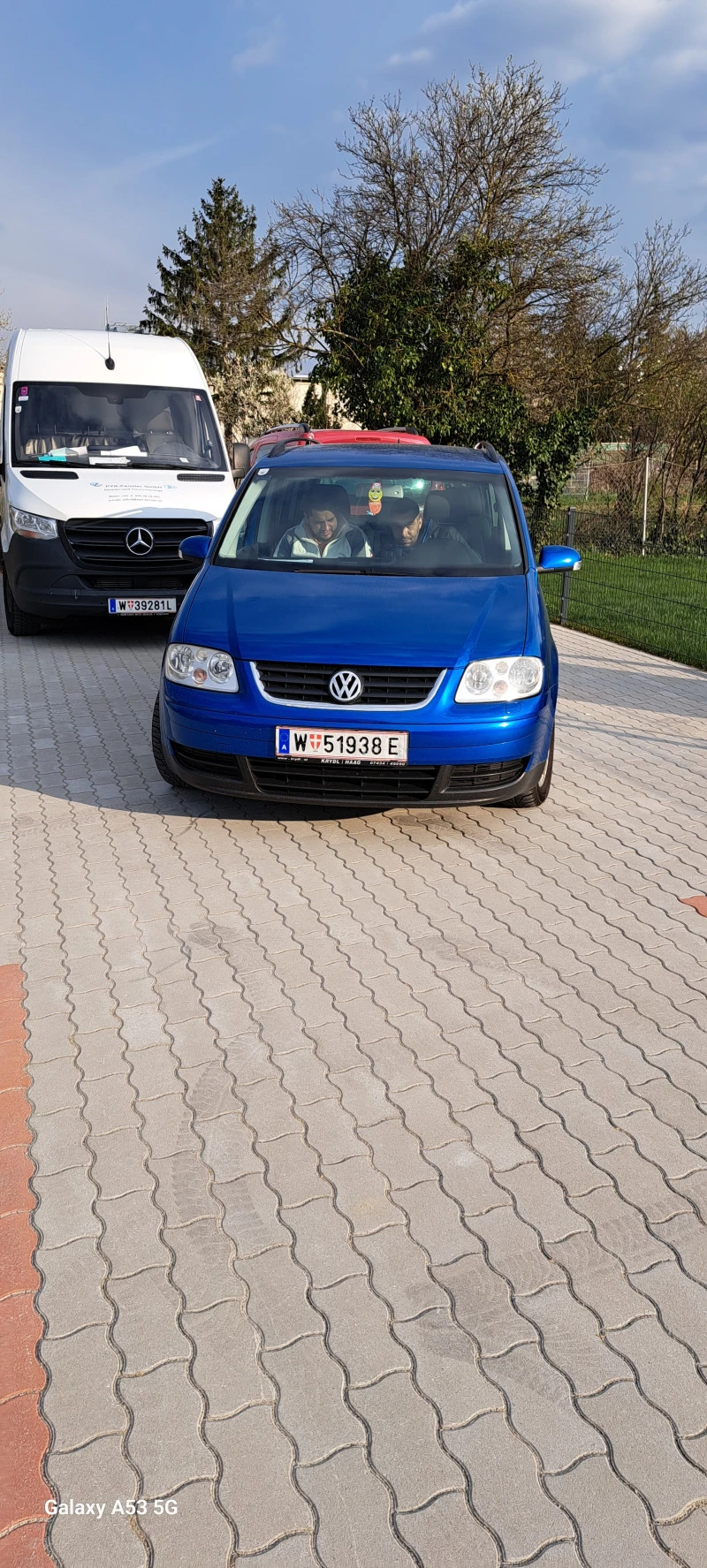 VW Touran, снимка 8 - Автомобили и джипове - 46729257