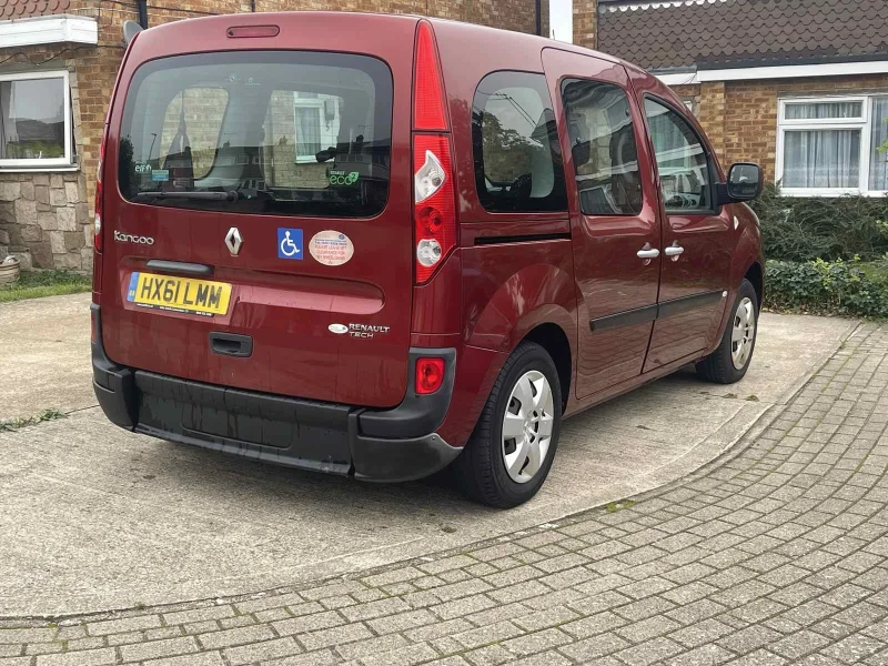 Renault Kangoo 1, 5dci, снимка 5 - Автомобили и джипове - 49155347