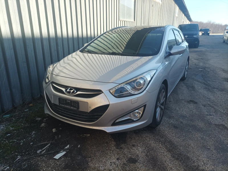 Hyundai I40, снимка 1 - Автомобили и джипове - 48606013