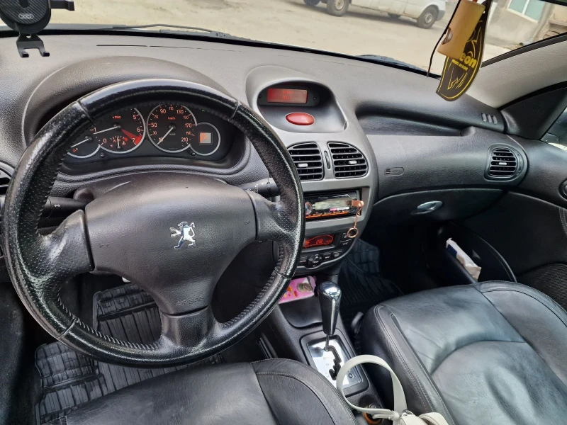 Peugeot 206, снимка 11 - Автомобили и джипове - 49156514