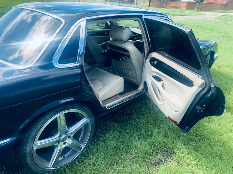 Jaguar Daimler x308 super V8, снимка 3 - Автомобили и джипове - 50564781