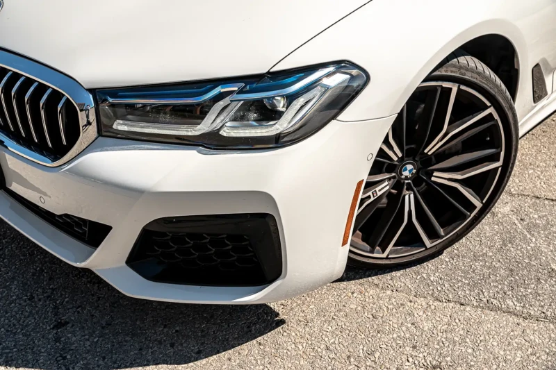 BMW 540 MPACK, HEAD UP, HARMAN/KARDON, ОБДУХ, X-DRIVE, ЩОР, снимка 3 - Автомобили и джипове - 52490581