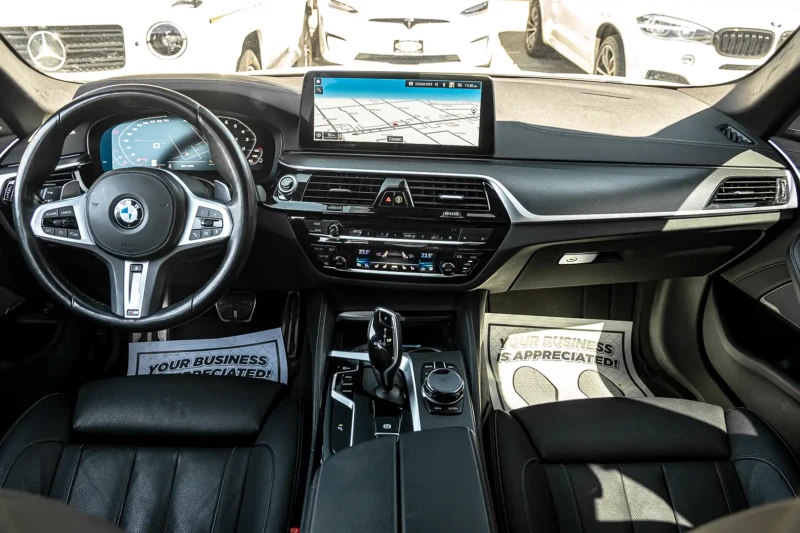 BMW 540 MPACK, HEAD UP, HARMAN/KARDON, ОБДУХ, X-DRIVE, ЩОР, снимка 9 - Автомобили и джипове - 52490581