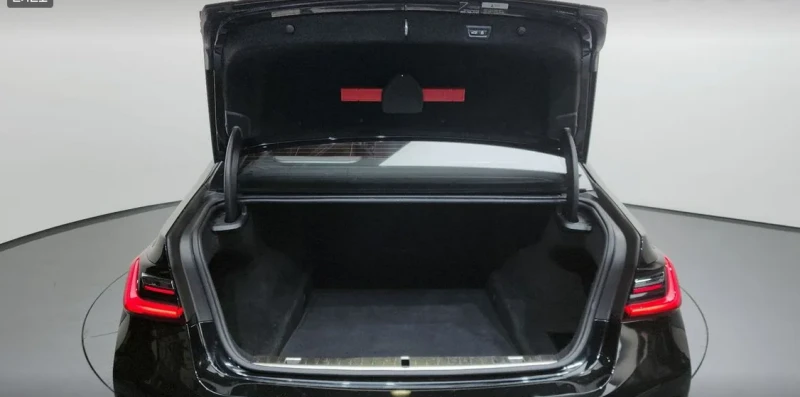 BMW 740 G11* xDrive* M Sport* АвтоКредит* (ЦЕНА ДО БГ), снимка 16 - Автомобили и джипове - 53540039