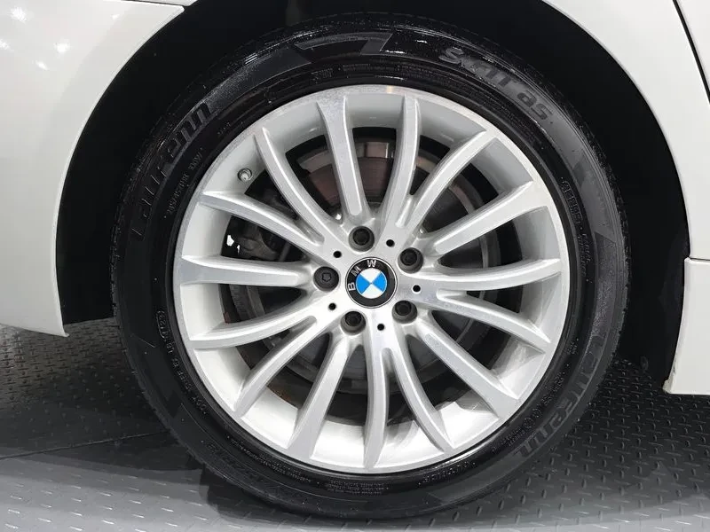 BMW 528 I xDrive Luxury Plus, снимка 5 - Автомобили и джипове - 55831429