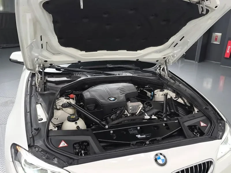 BMW 528 I xDrive Luxury Plus, снимка 6 - Автомобили и джипове - 55831429