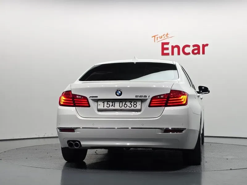BMW 528 I xDrive Luxury Plus, снимка 4 - Автомобили и джипове - 55831429