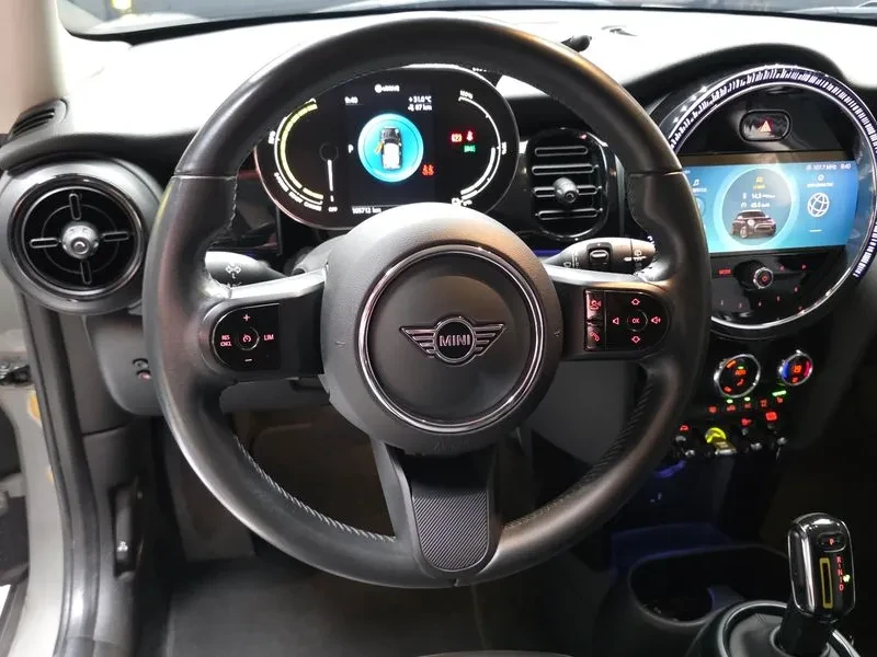 Mini Cooper Electric Se Classic , снимка 13 - Автомобили и джипове - 56255030