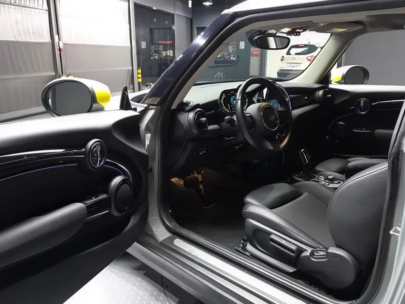Mini Cooper Electric Se Classic , снимка 10 - Автомобили и джипове - 56255030
