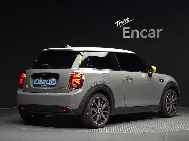 Mini Cooper Electric Se Classic , снимка 2 - Автомобили и джипове - 56255030