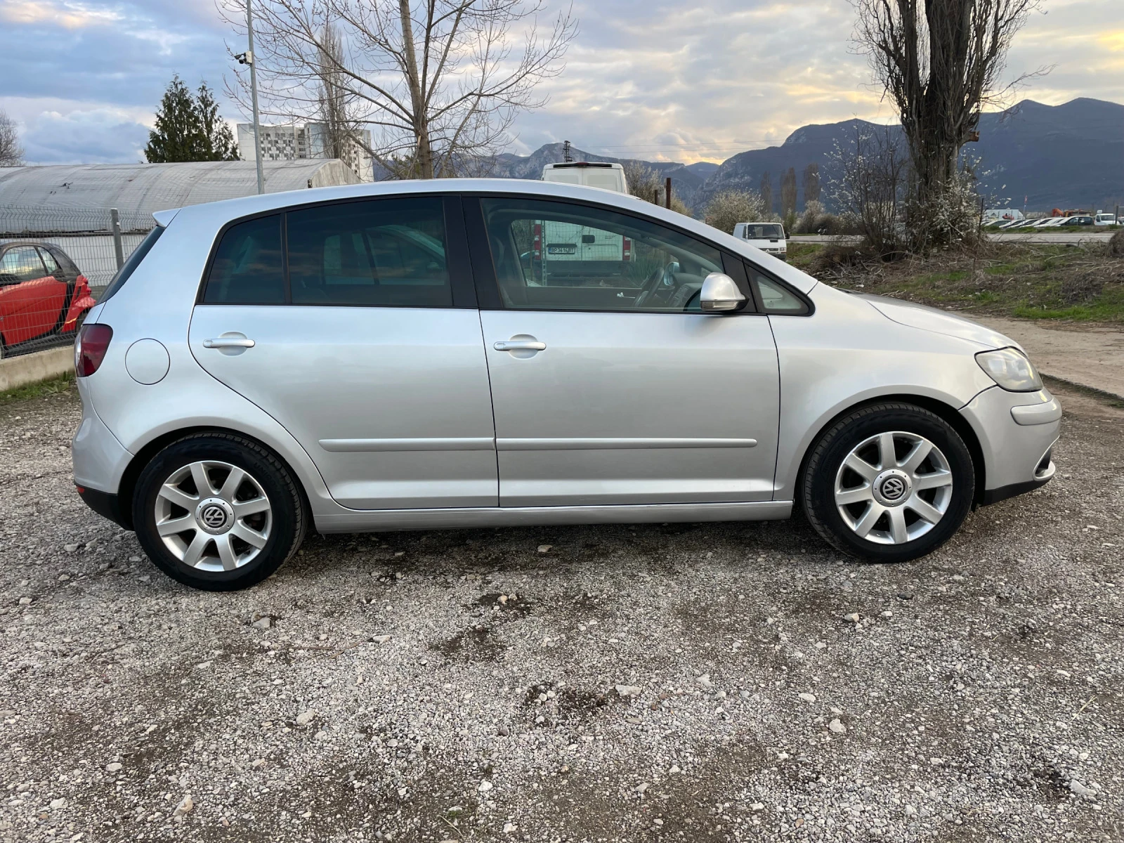 VW Golf Plus 2.0TDI-ITALIA - изображение 4