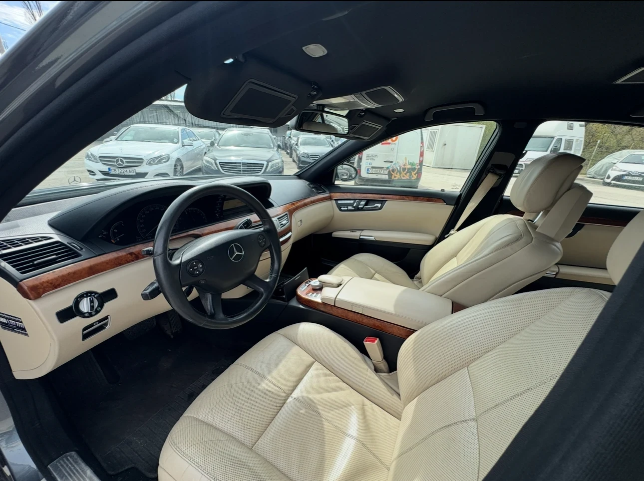 Mercedes-Benz S 420 3xTV/КАМЕРА/ОБДУХВАНЕ/ПОДГРЕВ/ВАКУМ/ПЕЧKA/KEY LESS - изображение 7