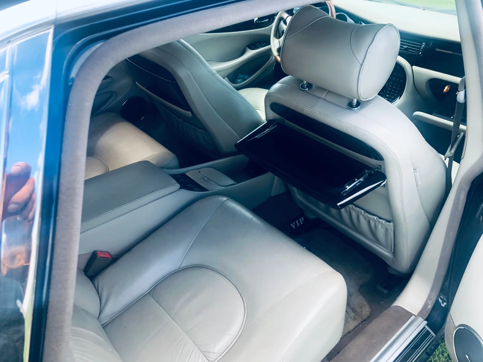 Jaguar Daimler x308 super V8 - изображение 4
