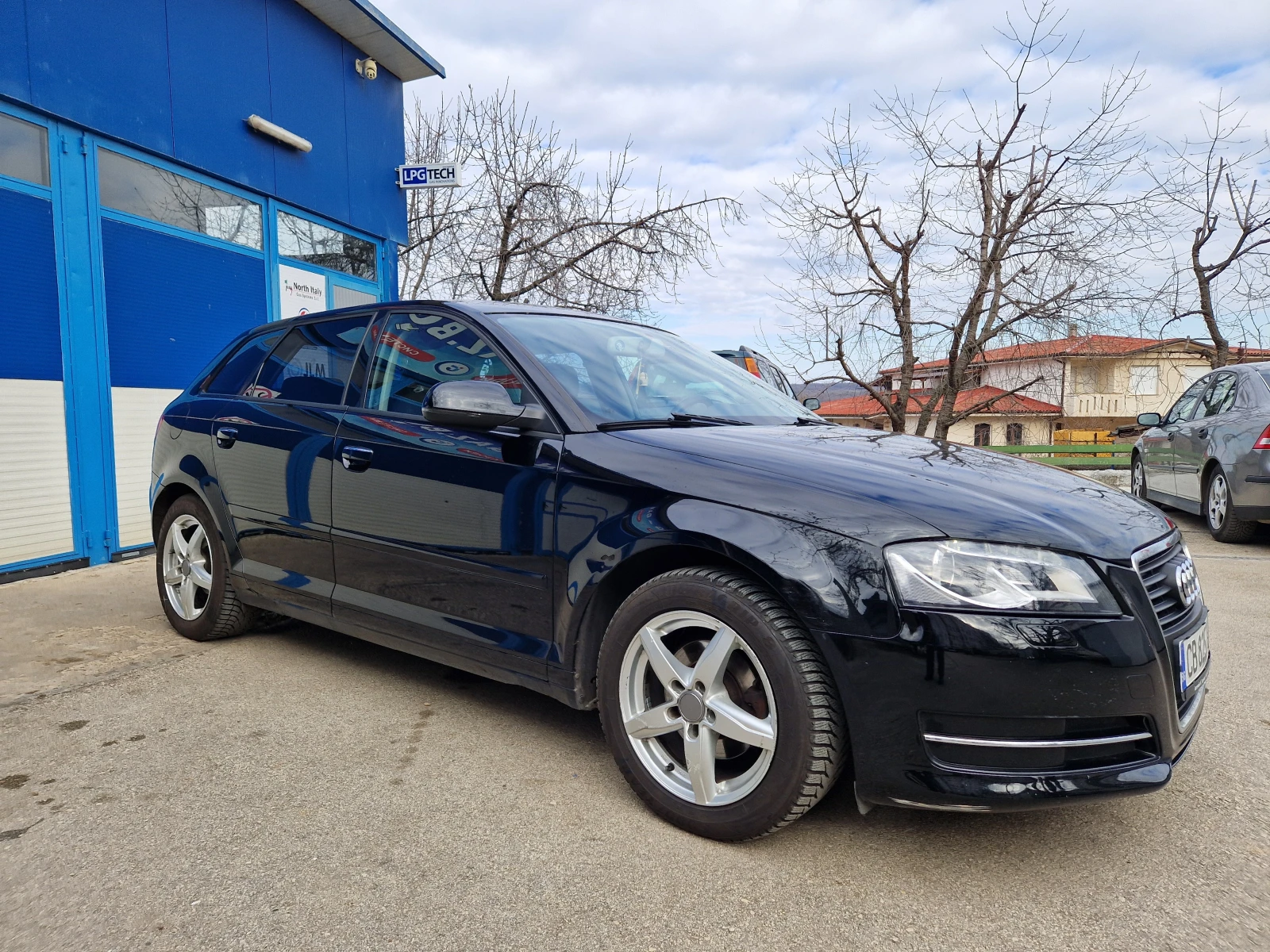 Audi A3 1.6TDI SPORTBACK СЕРВ.ИСТОРИЯ! - изображение 2