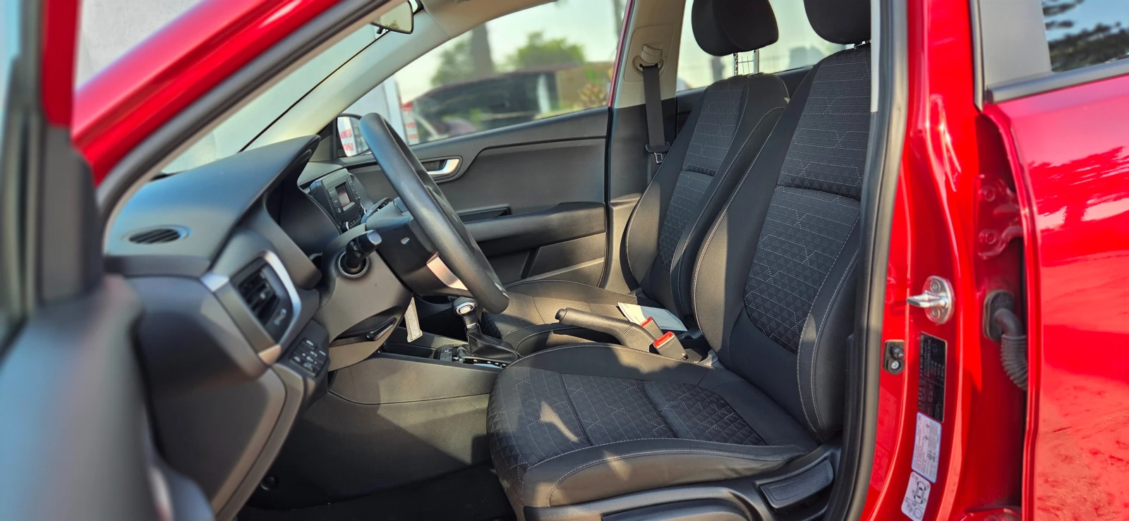 Kia Rio 73334км. facelift 1.0 T-GDI (101 кс) АВТОМАТИК - изображение 8