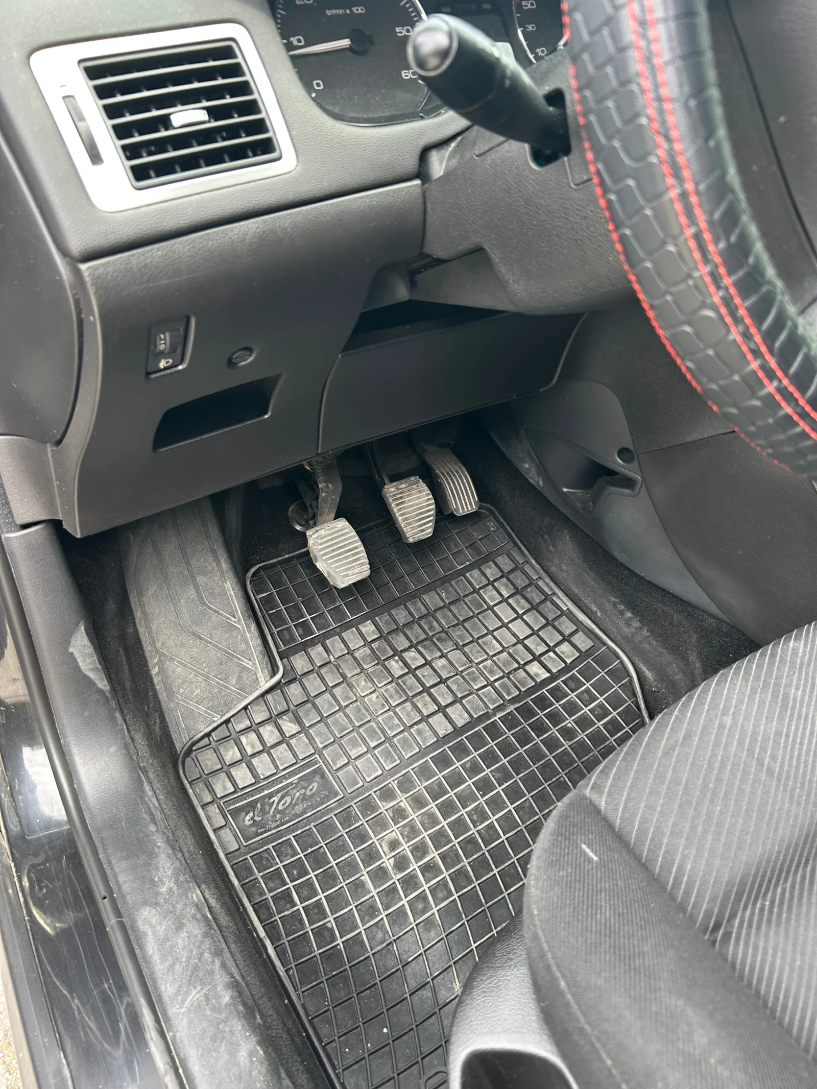 Peugeot 307 Хечбег - изображение 9