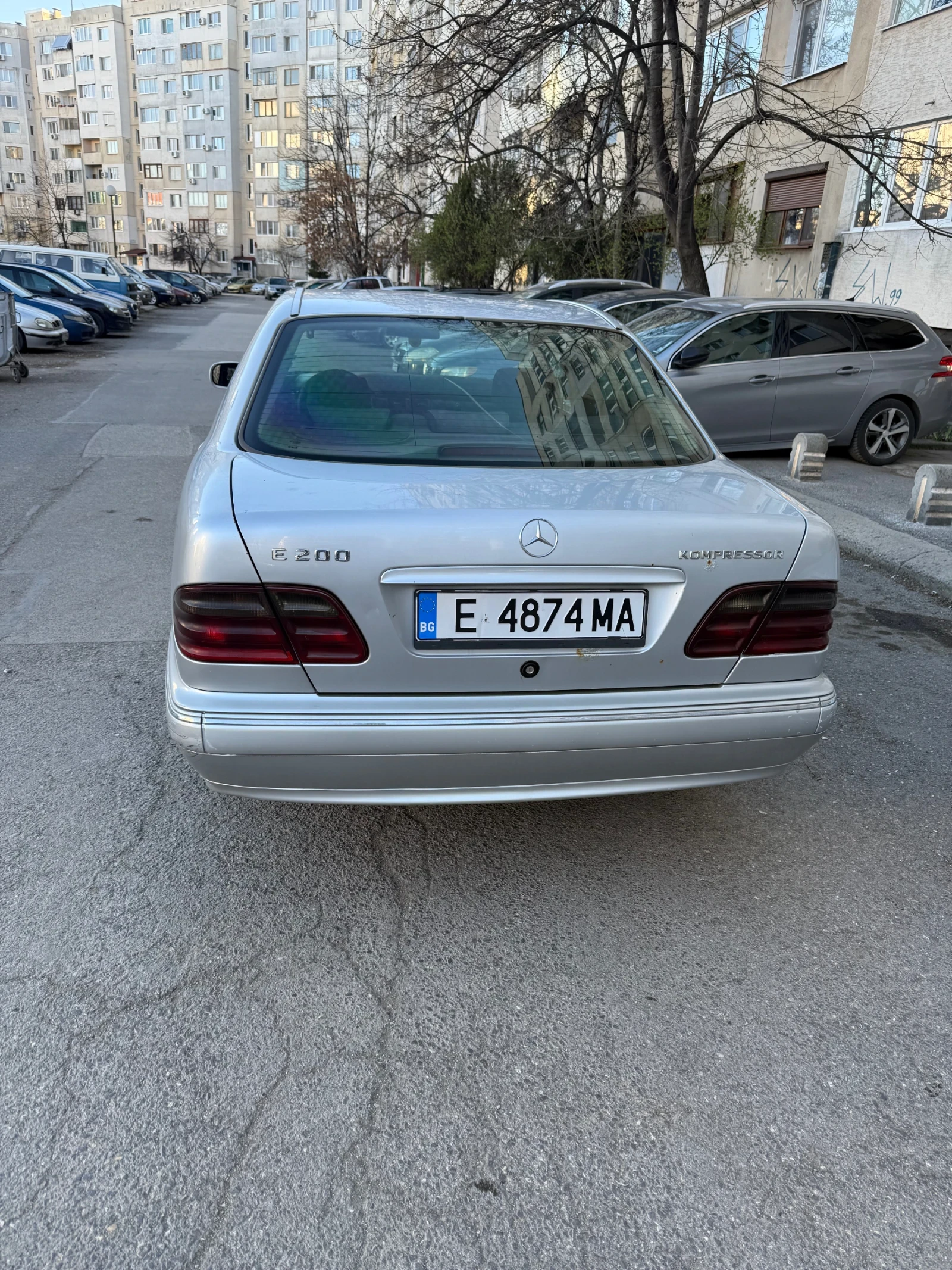 Mercedes-Benz E 200 Kompressor - изображение 4