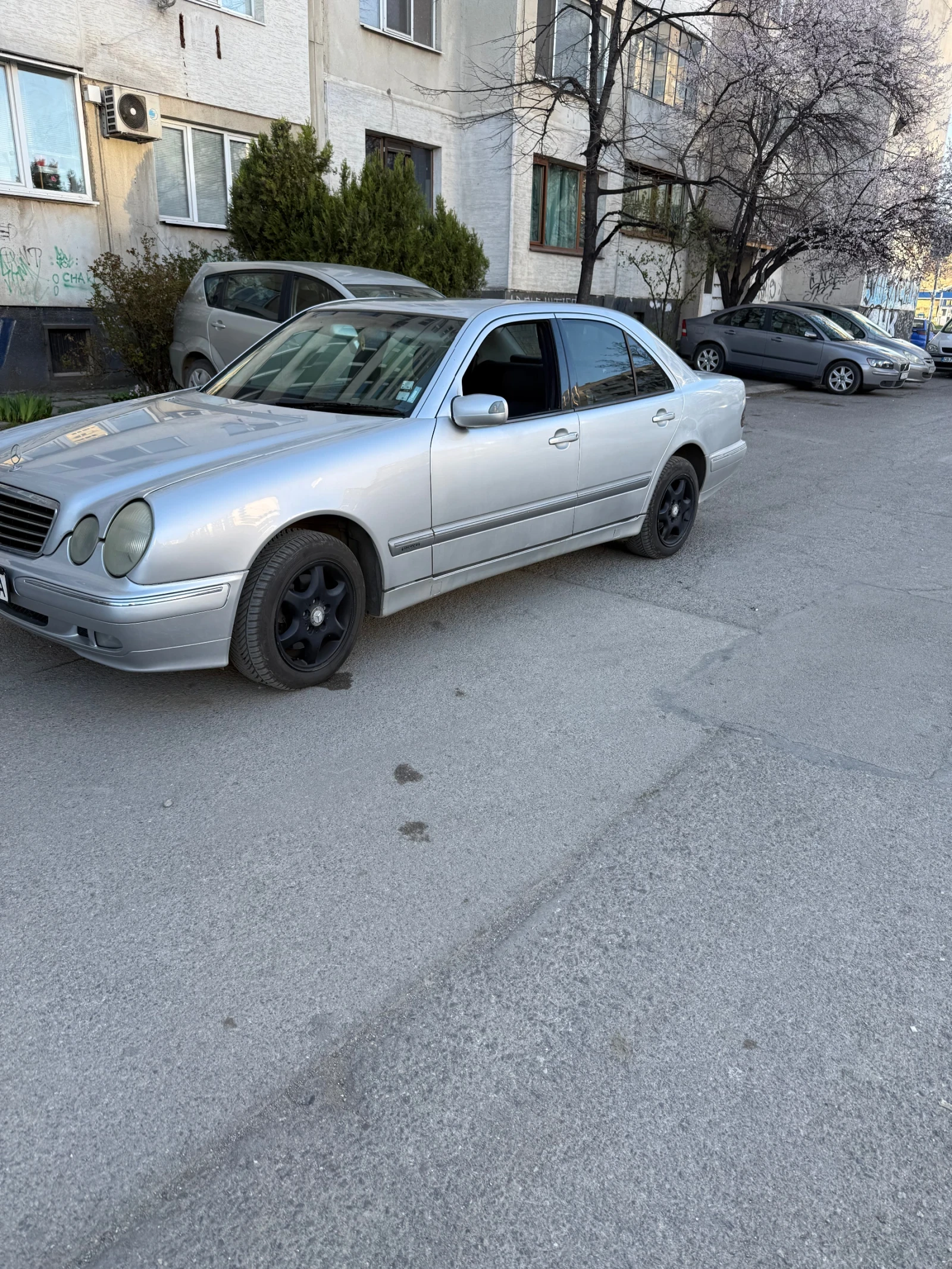 Mercedes-Benz E 200 Kompressor - изображение 3
