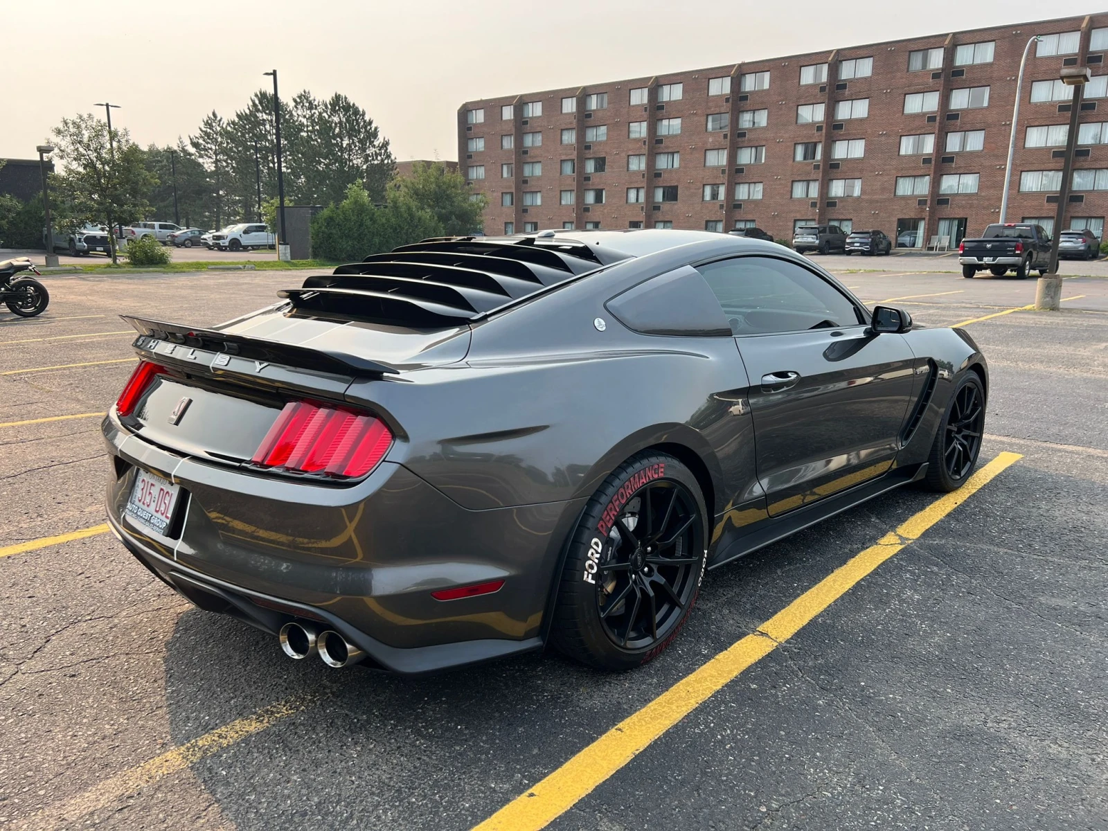 Ford Mustang Shelby GT350 Fastback CARFAX АВТО КРЕДИТ  - изображение 3