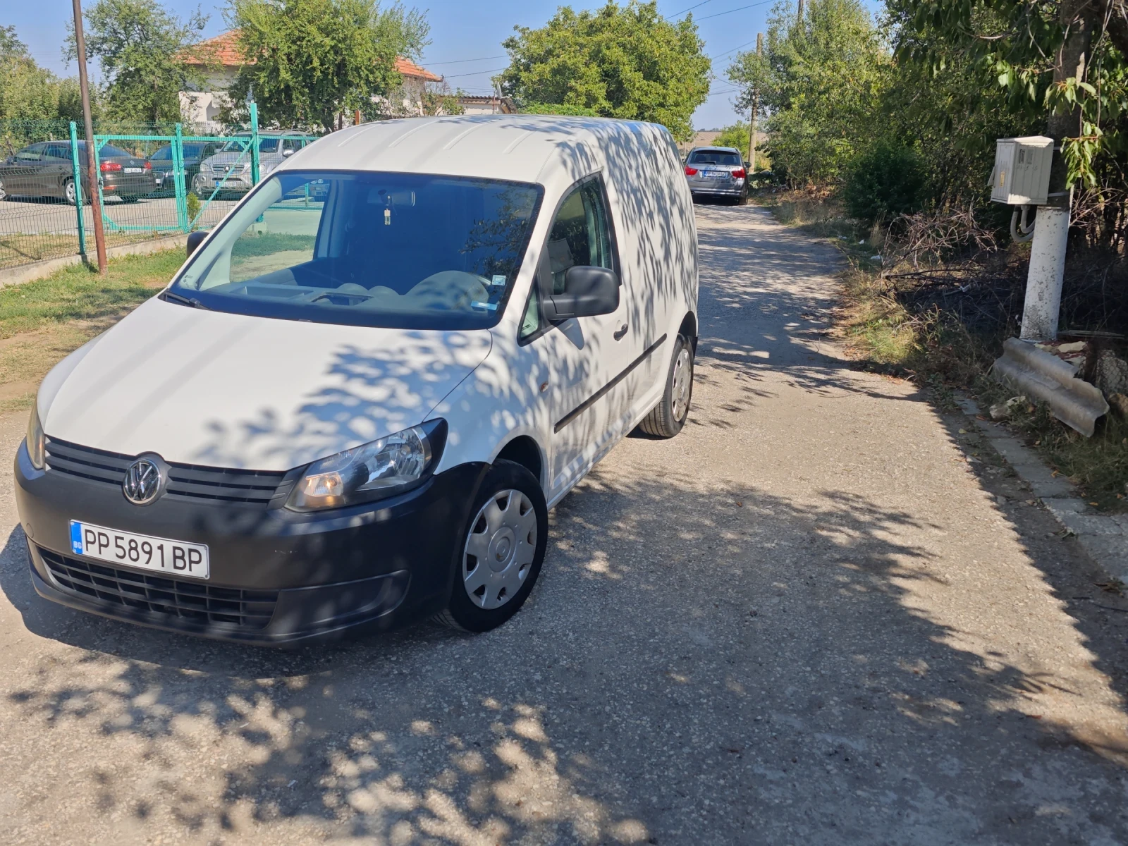 VW Caddy 1.6tdi - изображение 2
