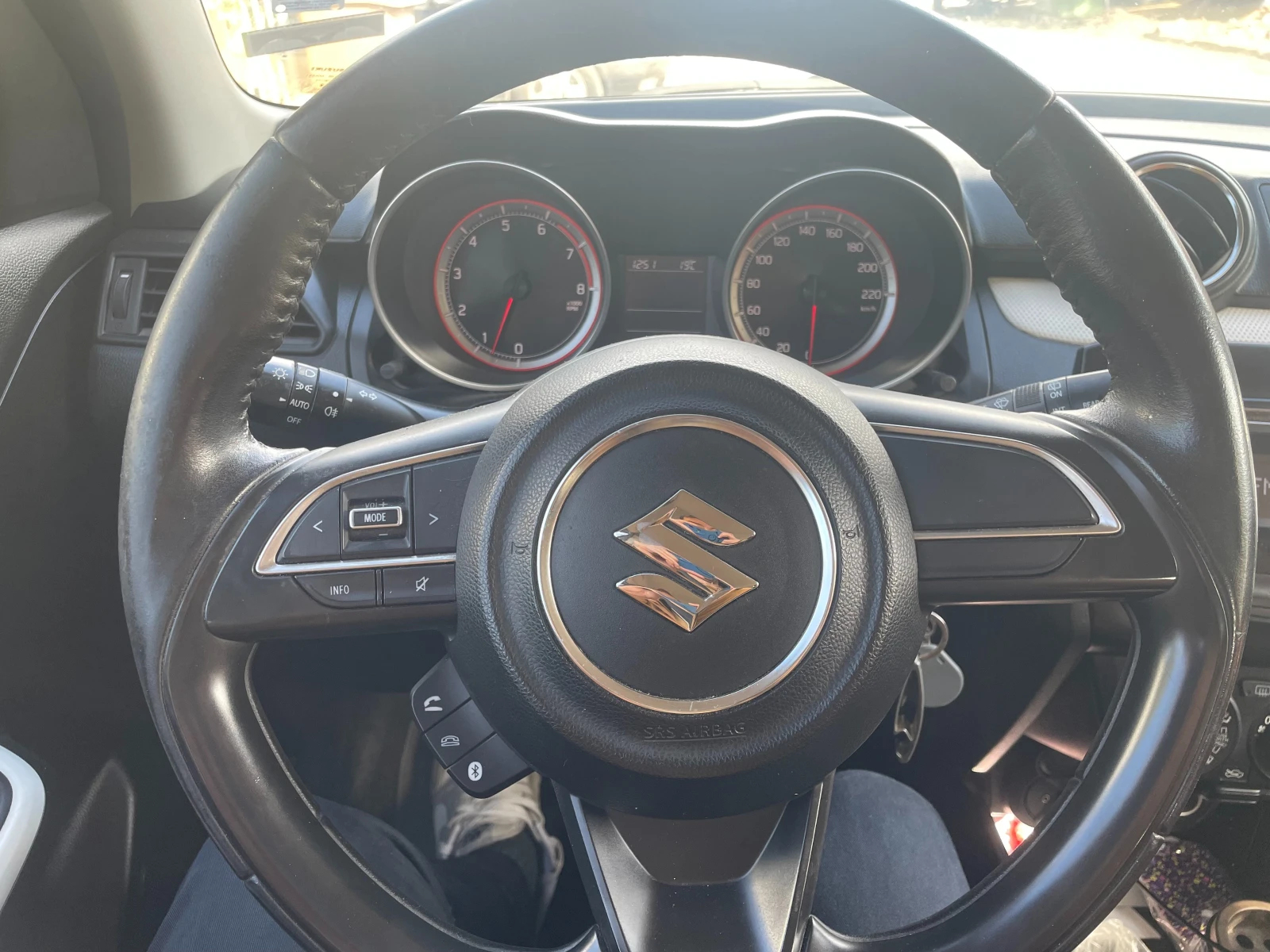 Suzuki Swift  - изображение 5