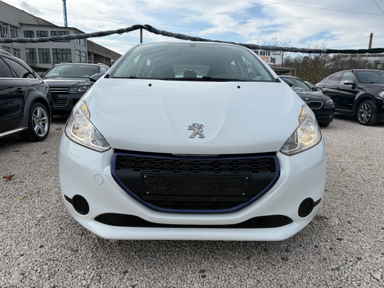 Peugeot 208 1.0i, Like, Евро6 - изображение 2