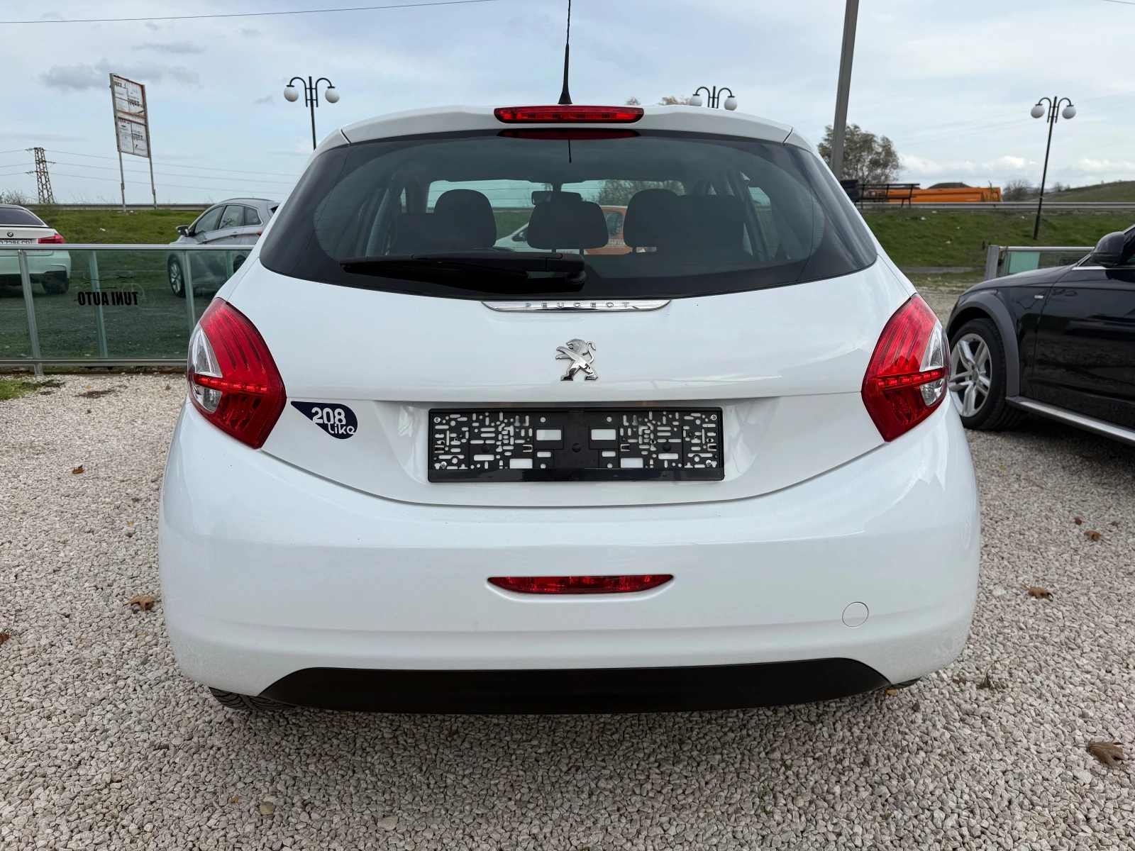 Peugeot 208 1.0i, Like, Евро6 - изображение 5