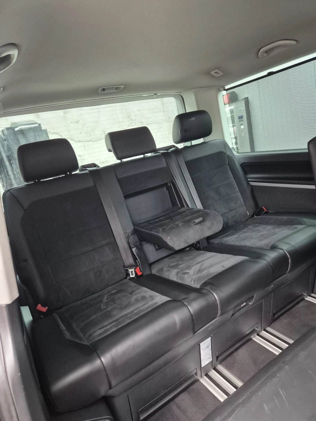 VW Multivan 2.0TDI HIGHLINE 4x4 AUTOMAT - изображение 8