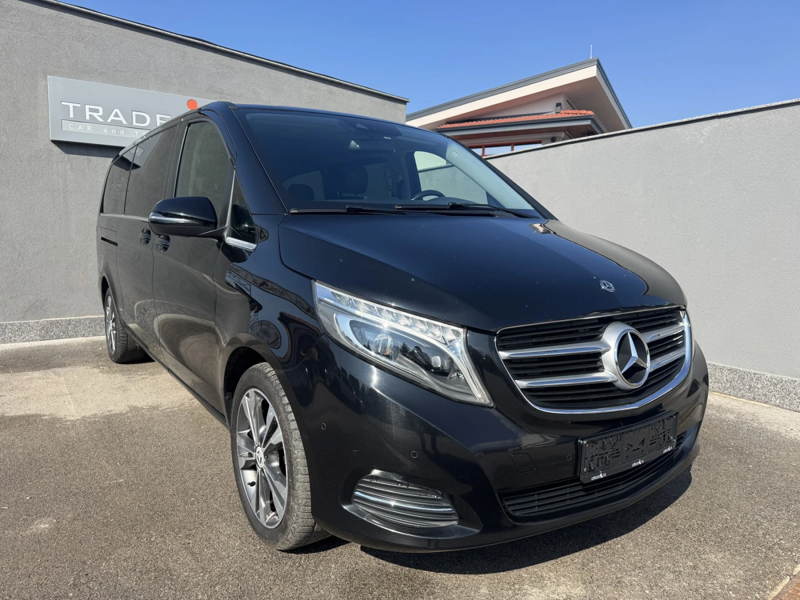 Mercedes-Benz V 300 250d - изображение 3