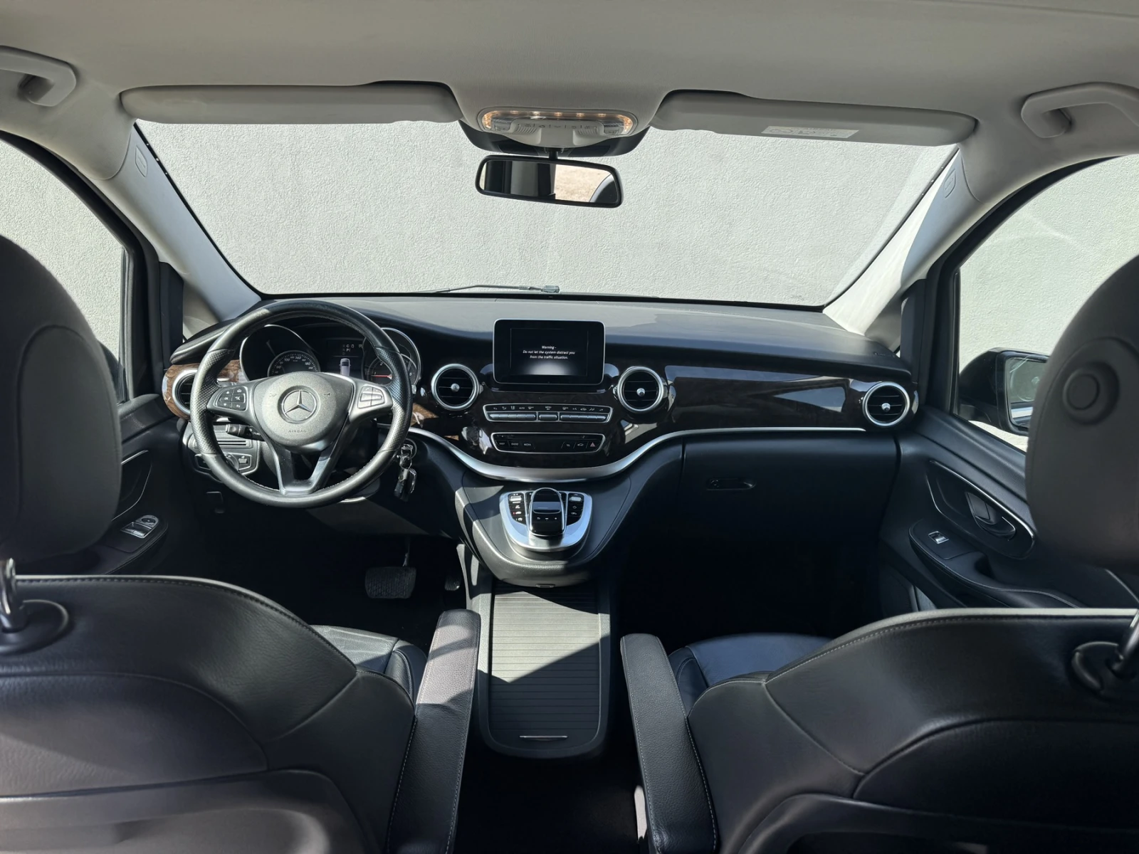 Mercedes-Benz V 300 250d, снимка 12 - Автомобили и джипове - 53734448