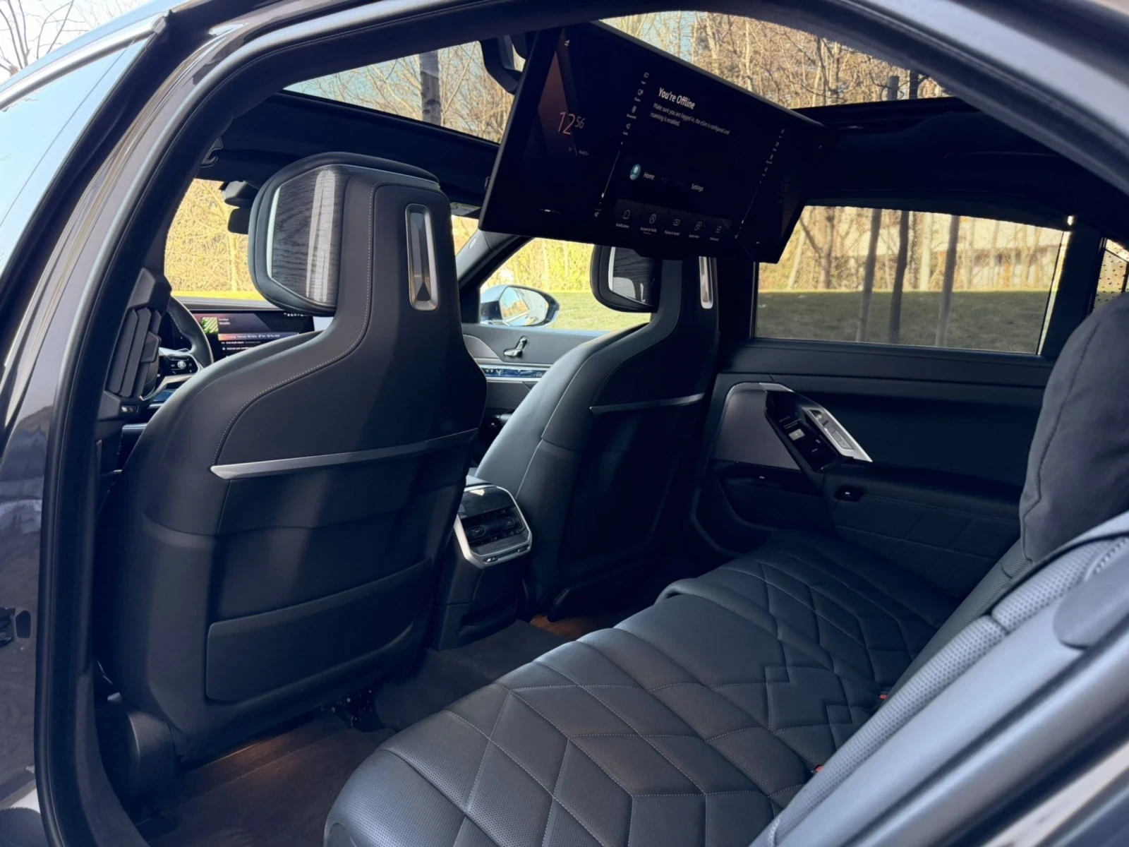 BMW i7 M60 / 9000км / TV, снимка 11 - Автомобили и джипове - 53802054