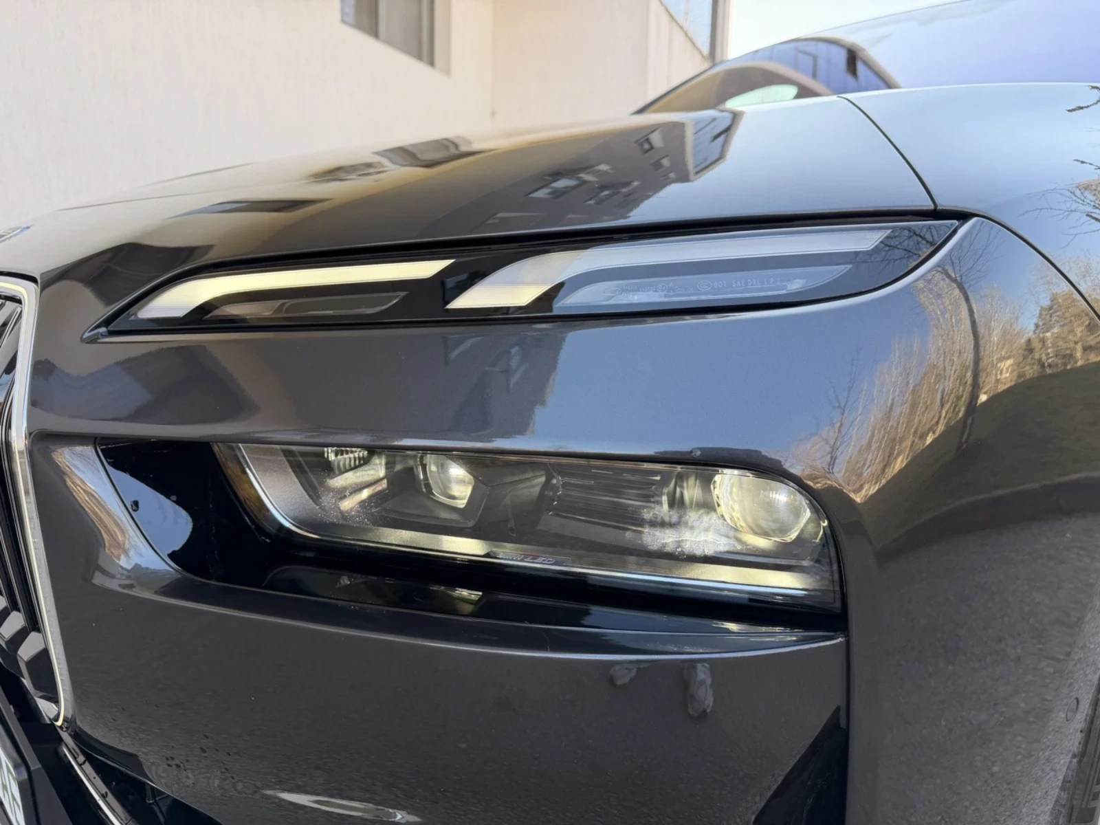 BMW i7 M60 / 9000км / TV, снимка 5 - Автомобили и джипове - 53802054