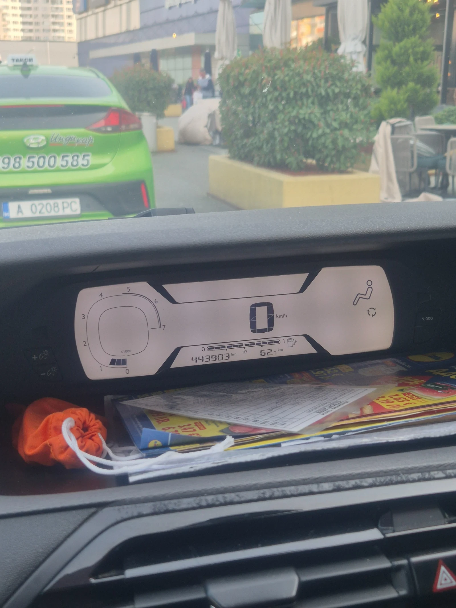 Citroen Grand C4 Picasso, снимка 9 - Автомобили и джипове - 53894440