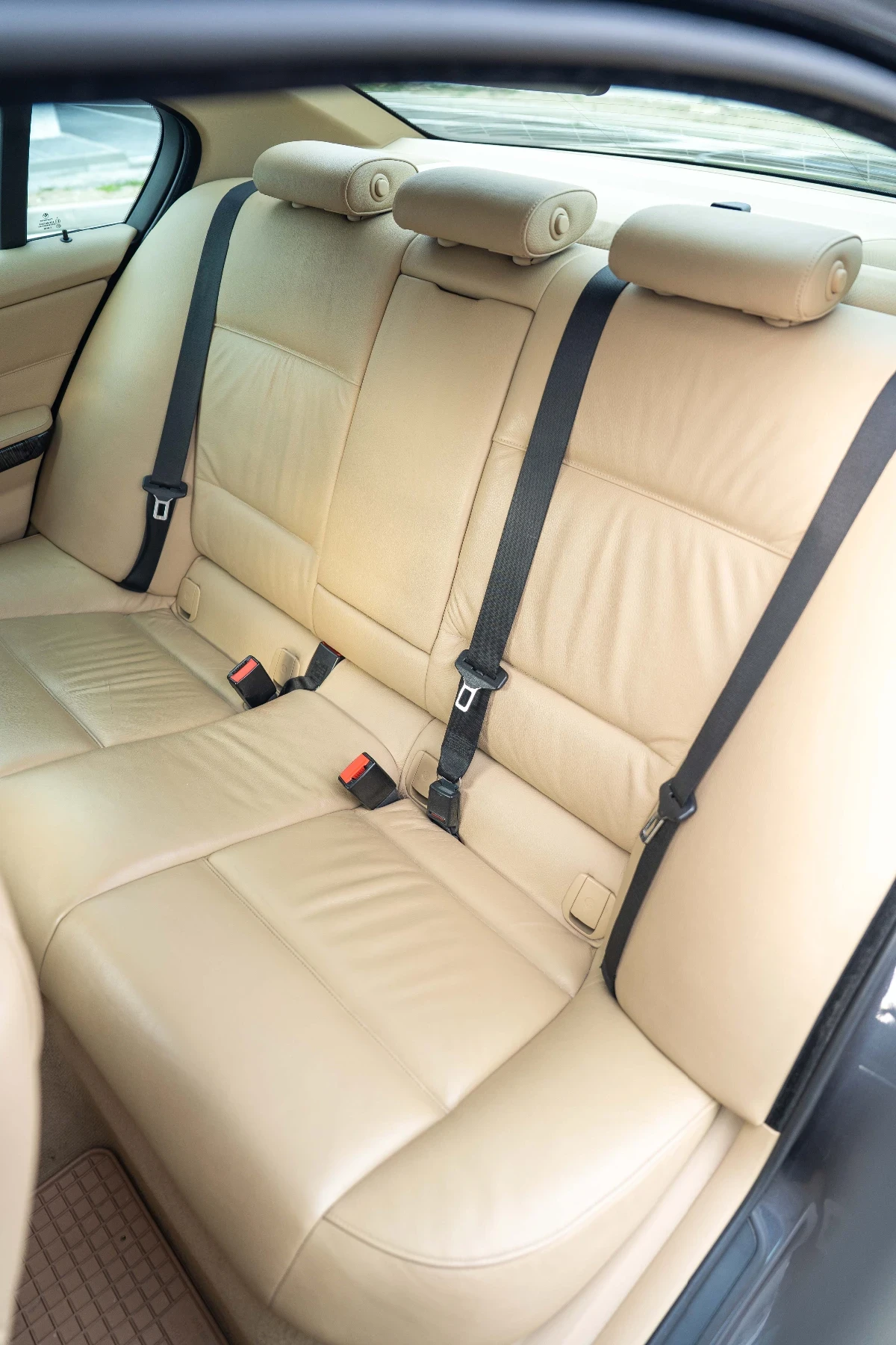 BMW 325 XI, снимка 11 - Автомобили и джипове - 53940356