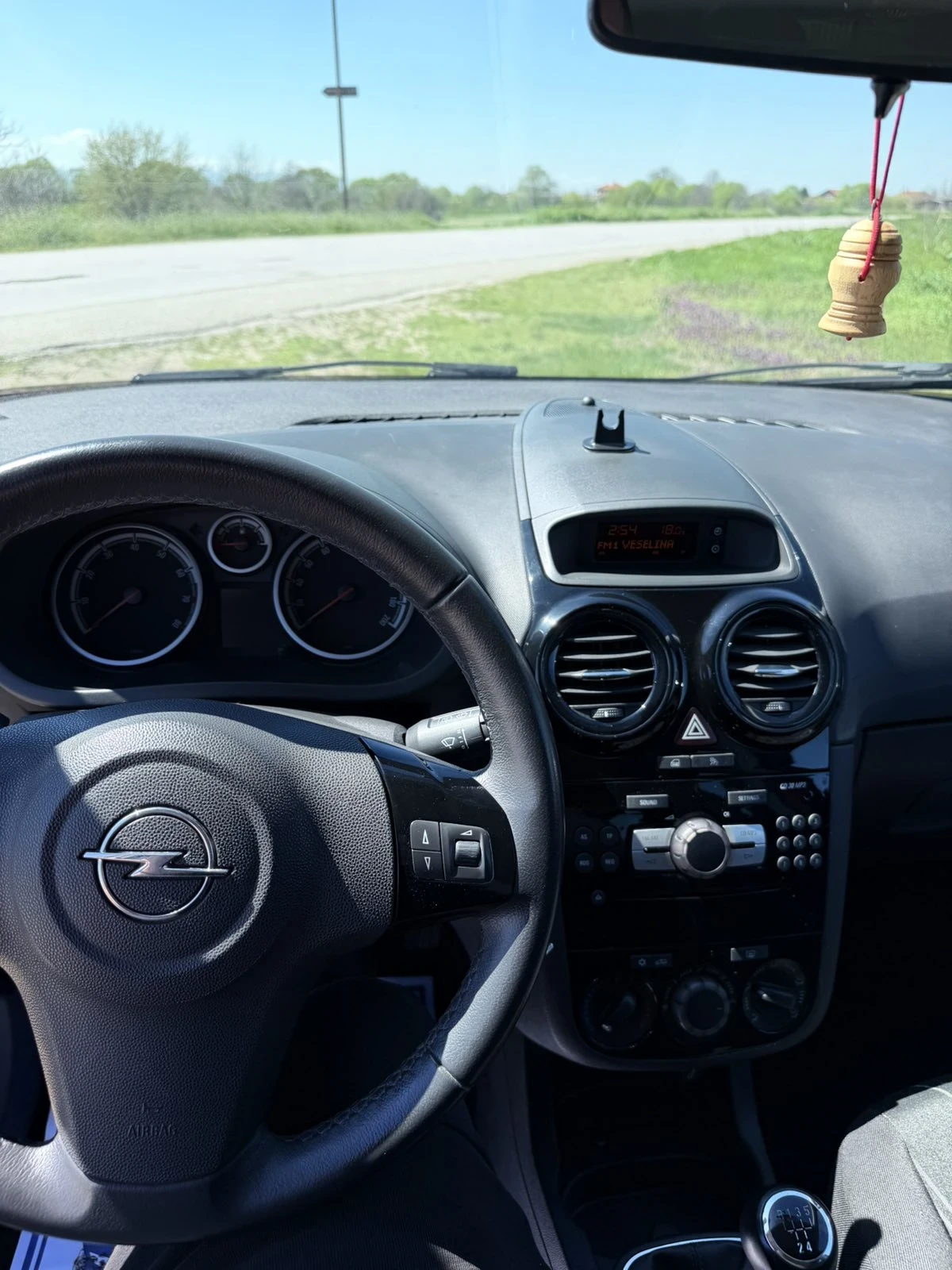 Opel Corsa, снимка 6 - Автомобили и джипове - 54121793