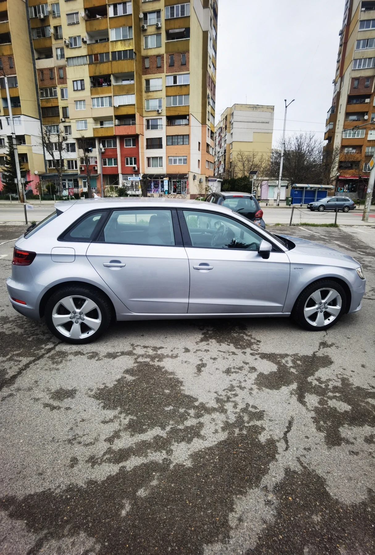 Audi A3 1.4 G-tron, снимка 4 - Автомобили и джипове - 54221133